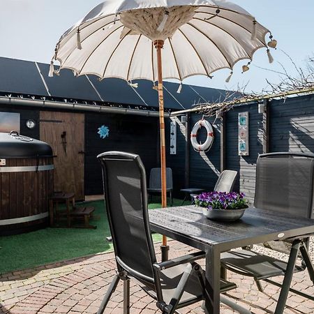 פטן Strandhuis De Zeeparel Met Hottub מראה חיצוני תמונה